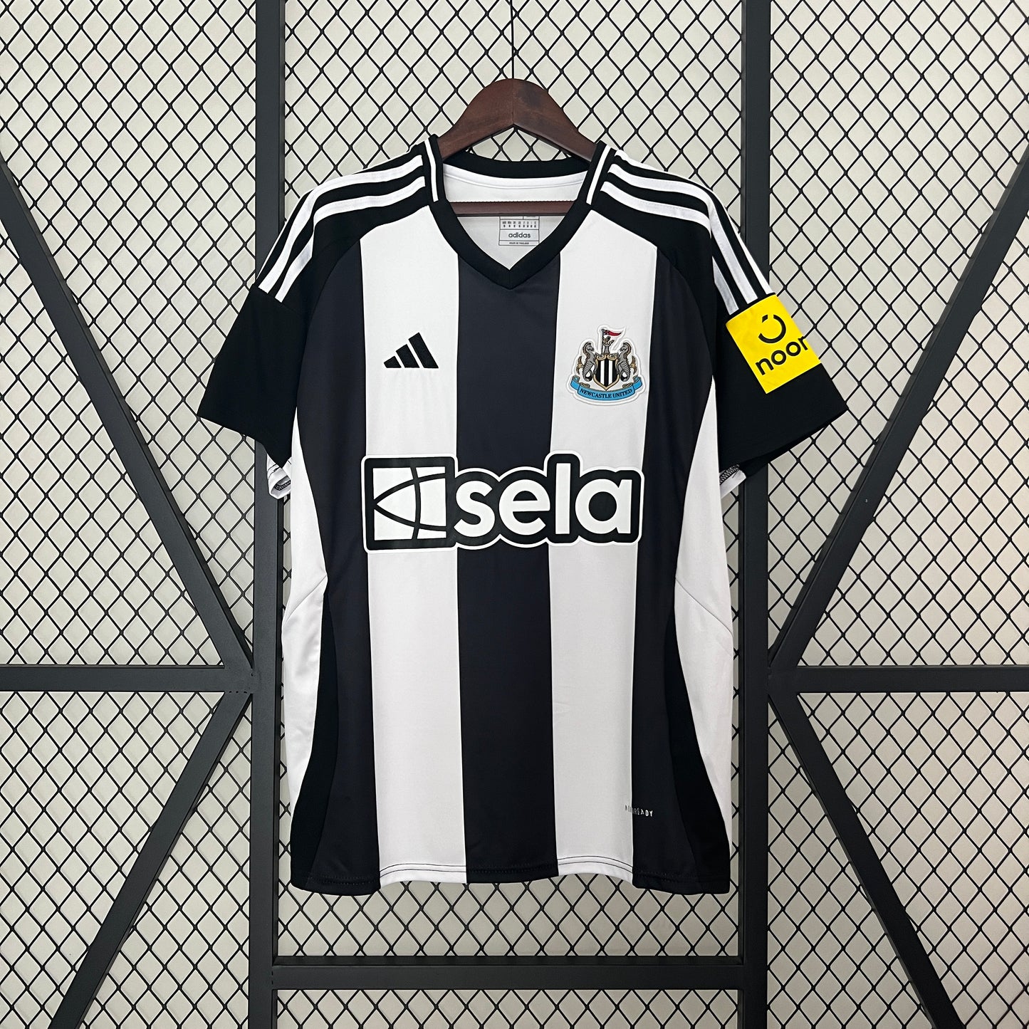 24/25 Newcastle Domicile