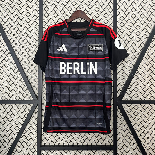 24/25 Union Berlin Extérieur